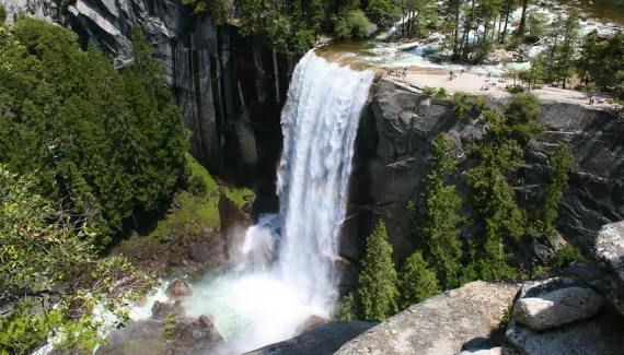 Hike to Bridalveil Falls, Yosemite Valley, Yosemite National Park, California