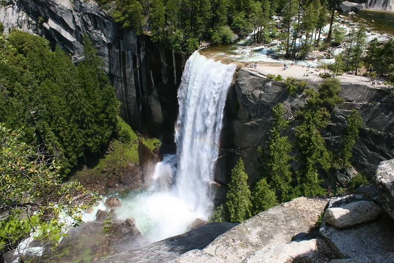 Hike to Bridalveil Falls, Yosemite Valley, Yosemite National Park, California